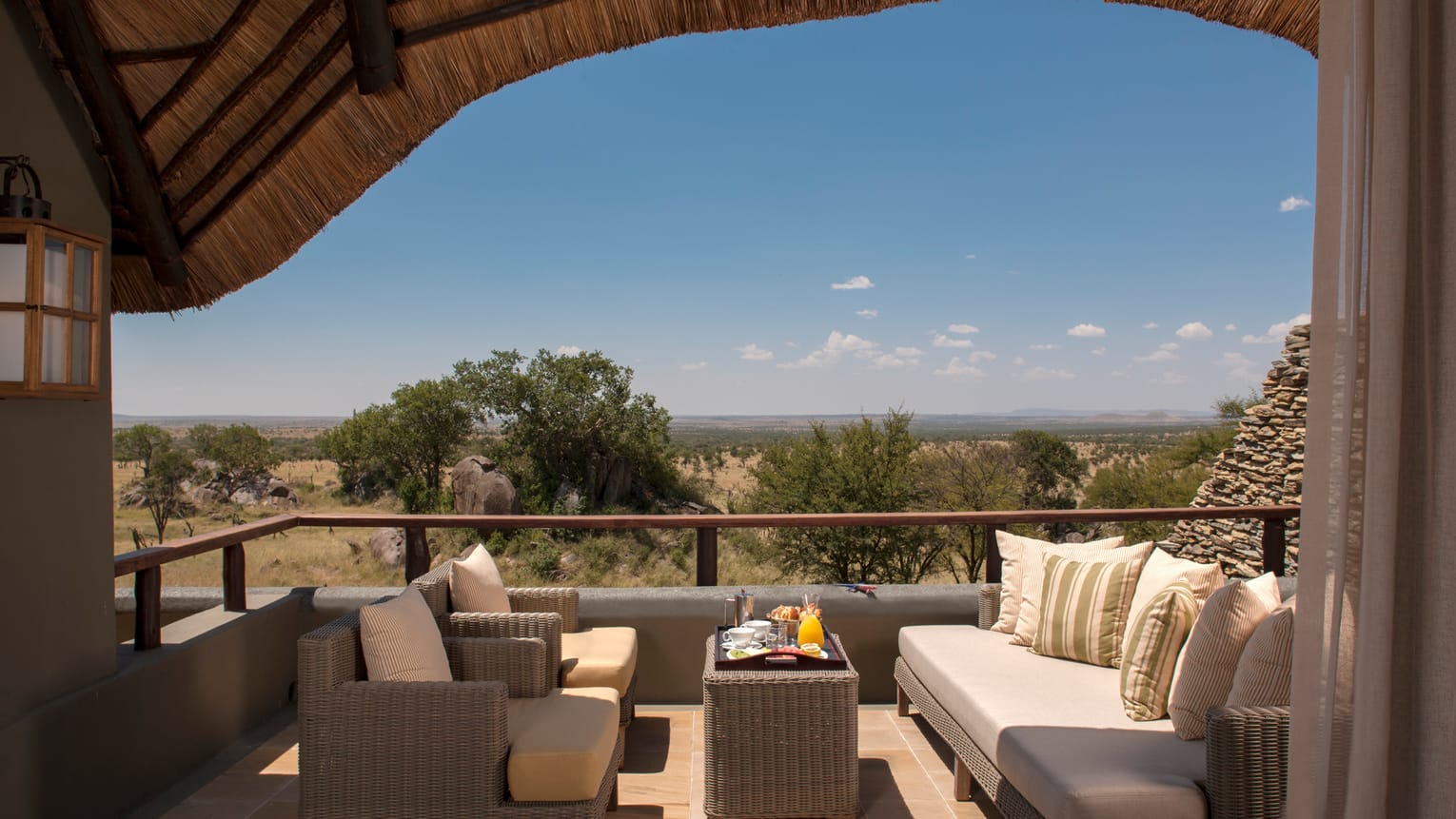 Four-Seasons-Safari-Lodge-Serengeti-44