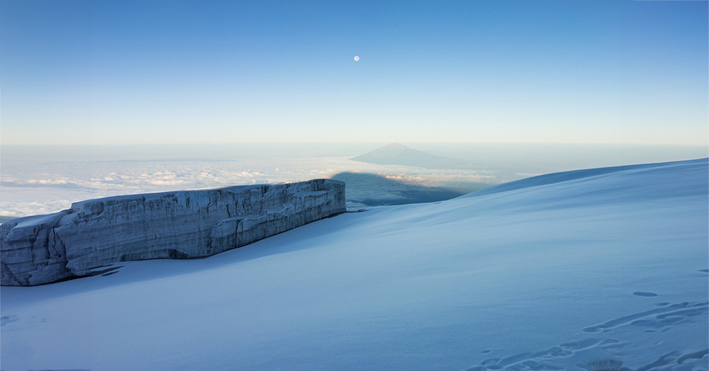 Mt-Kilimanjaro_Uhuru_Peak_06